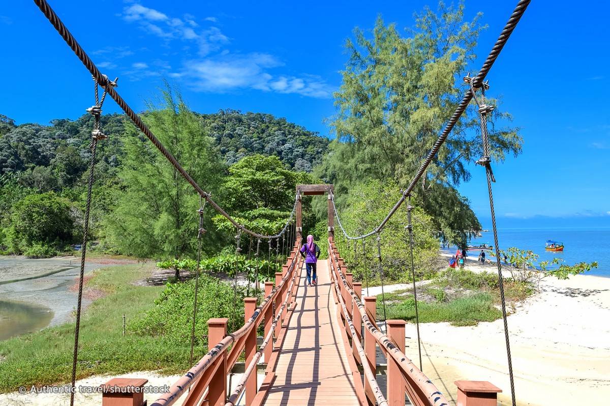 https://mdw-travel-data-us-east-1.s3.amazonaws.com/img/country/Malaysia/Penang-National-Park/img_03.jpg