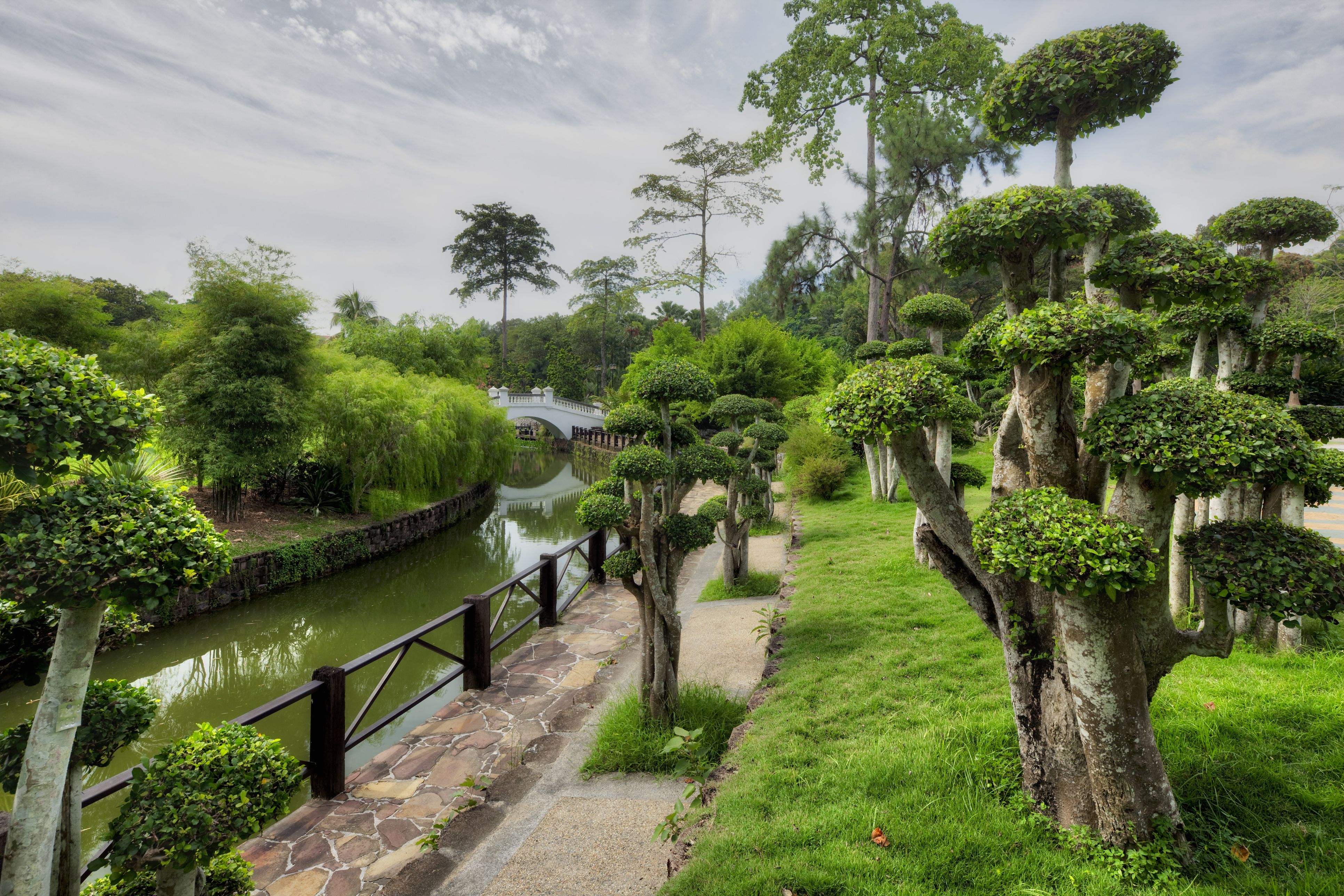 https://mdw-travel-data-us-east-1.s3.amazonaws.com/img/country/Malaysia/Perdana-Botanical-Garden/img_00.jpg