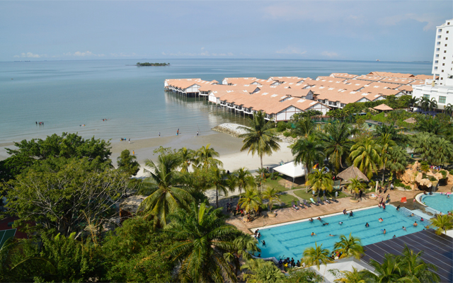 https://mdw-travel-data-us-east-1.s3.amazonaws.com/img/country/Malaysia/Port-Dickson-Beach/img_04.jpg