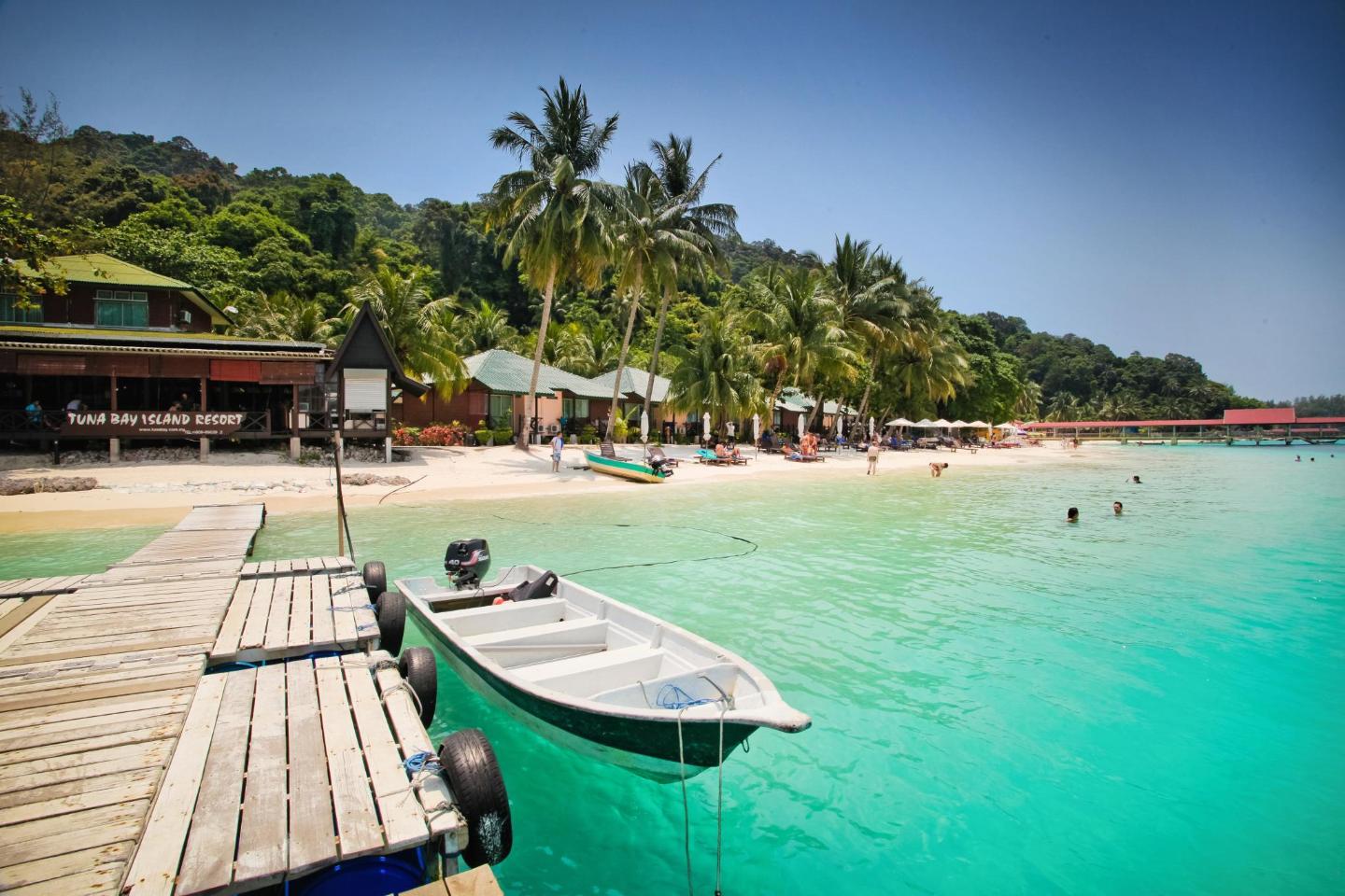 https://mdw-travel-data-us-east-1.s3.amazonaws.com/img/country/Malaysia/Pulau-Perhentian--Perhentian-Islands-/img_02.jpg