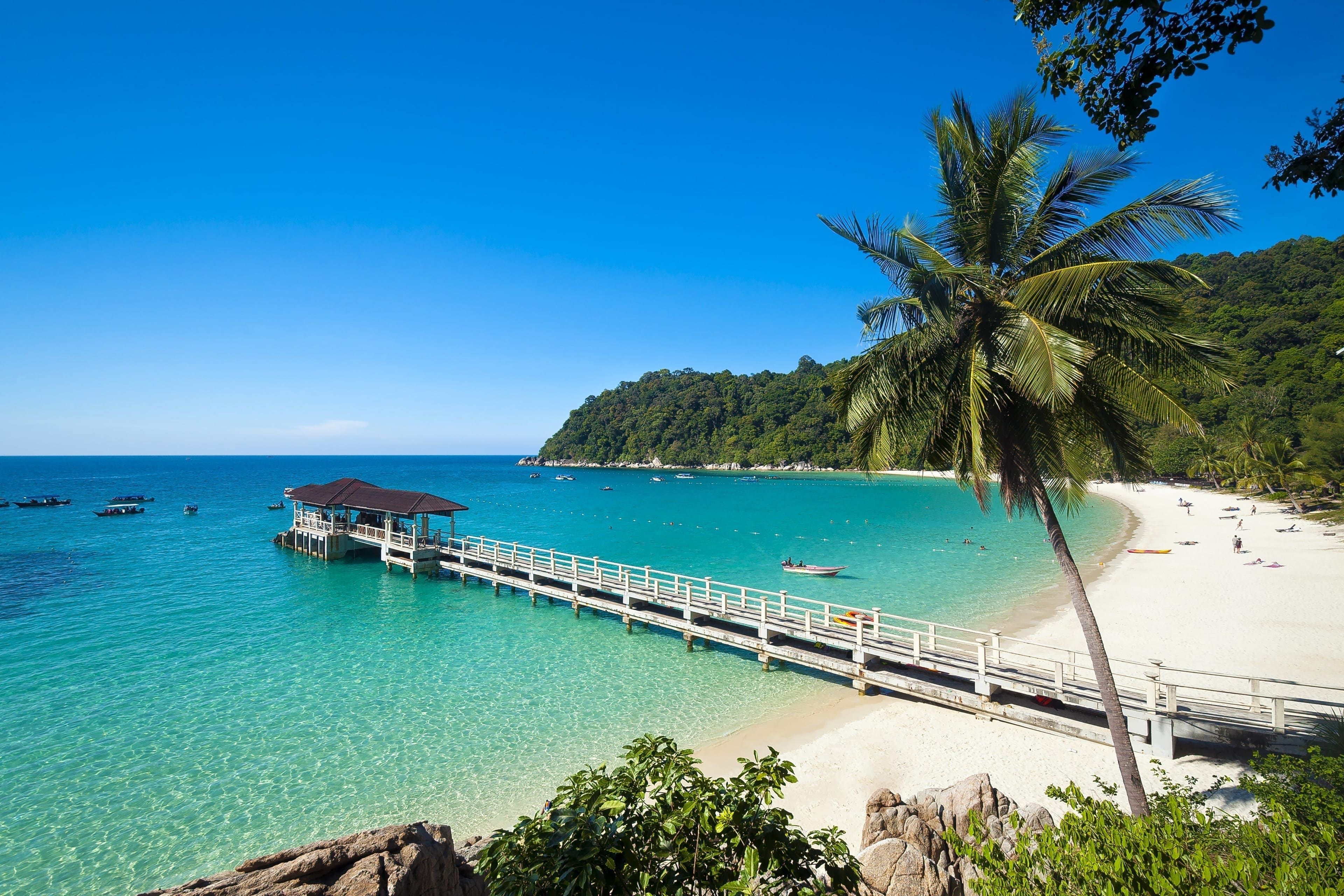 https://mdw-travel-data-us-east-1.s3.amazonaws.com/img/country/Malaysia/Pulau-Perhentian-Perhentian-Islands/img_00.jpg