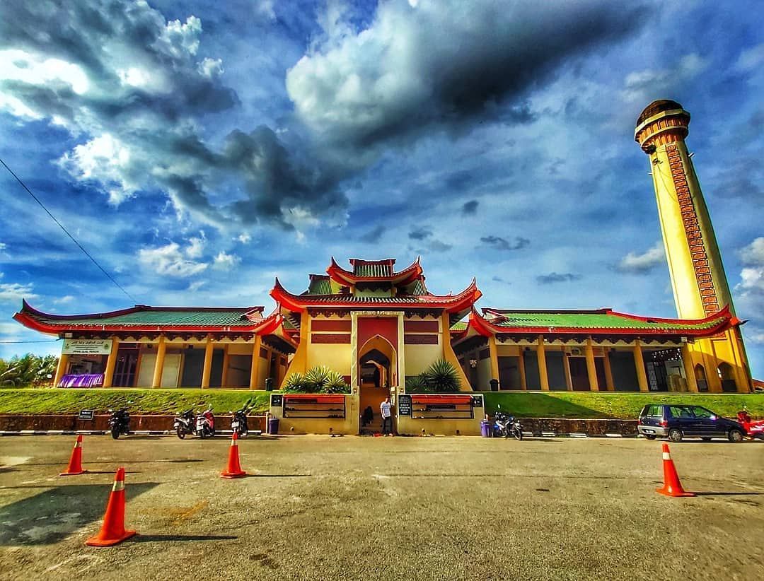 https://mdw-travel-data-us-east-1.s3.amazonaws.com/img/country/Malaysia/Rantau-Panjang/img_02.jpg