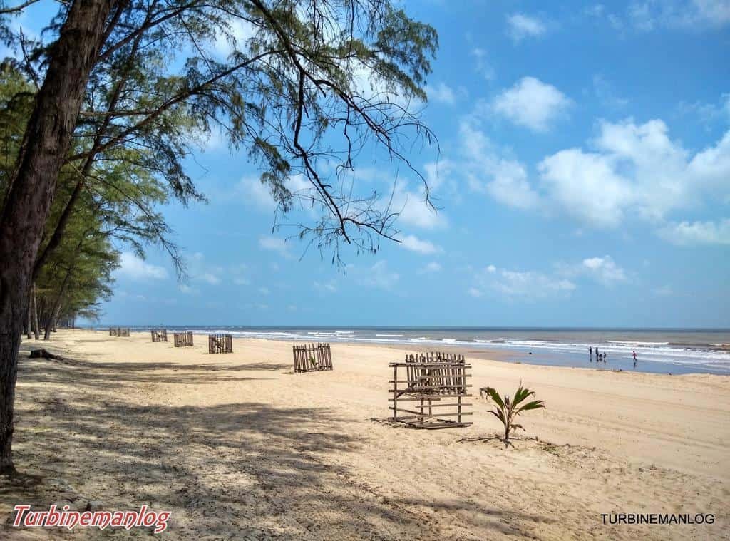 https://mdw-travel-data-us-east-1.s3.amazonaws.com/img/country/Malaysia/Rompin-Beach/img_01.jpg