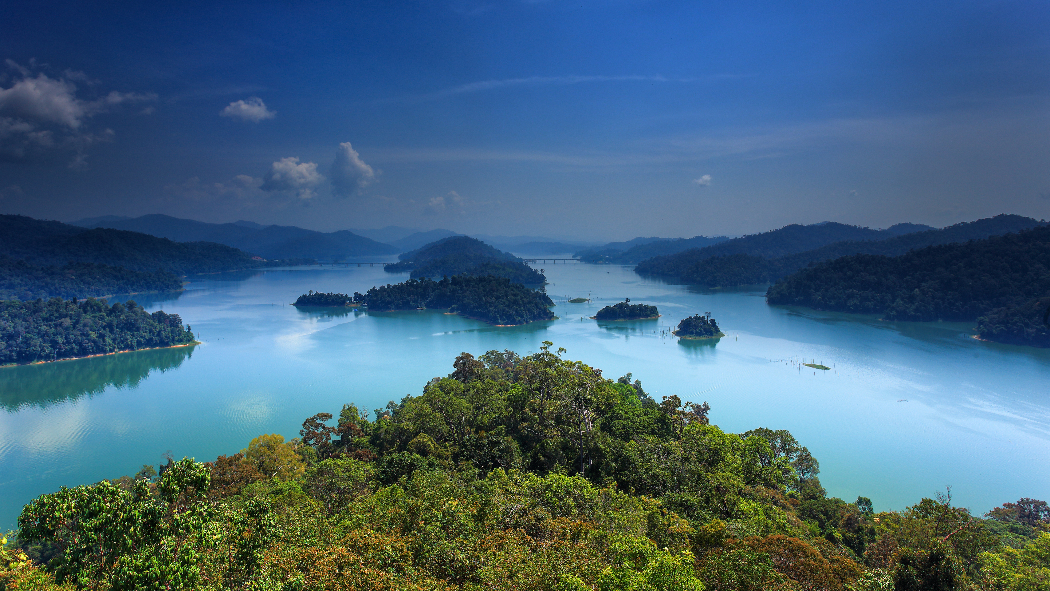 https://mdw-travel-data-us-east-1.s3.amazonaws.com/img/country/Malaysia/Royal-Belum-State-Park/img_01.jpg