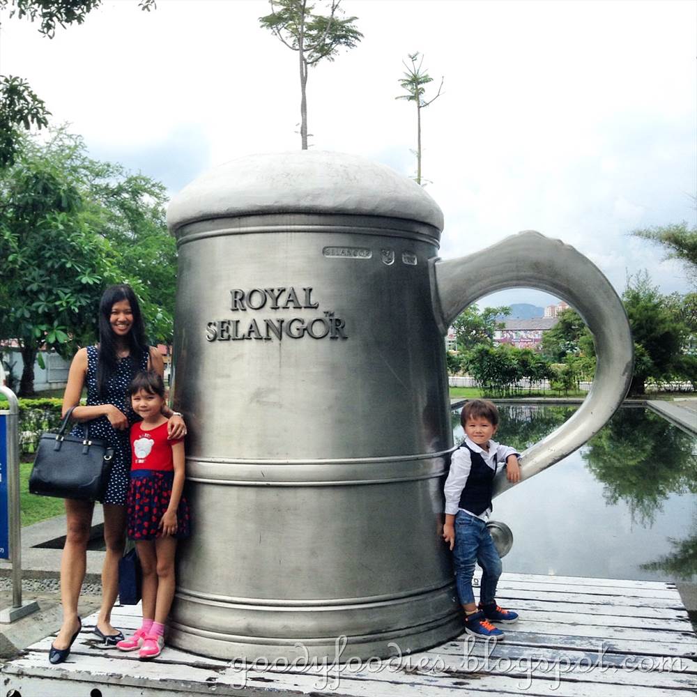https://mdw-travel-data-us-east-1.s3.amazonaws.com/img/country/Malaysia/Royal-Selangor-Visitor-Centre/img_03.jpg