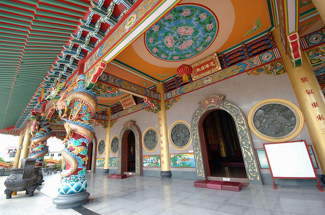 https://mdw-travel-data-us-east-1.s3.amazonaws.com/img/country/Malaysia/San-Ching-Tian-Temple/img_02.jpg