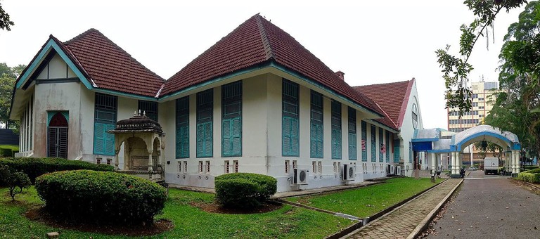 https://mdw-travel-data-us-east-1.s3.amazonaws.com/img/country/Malaysia/Sarawak-Islamic-Museum/img_01.jpg