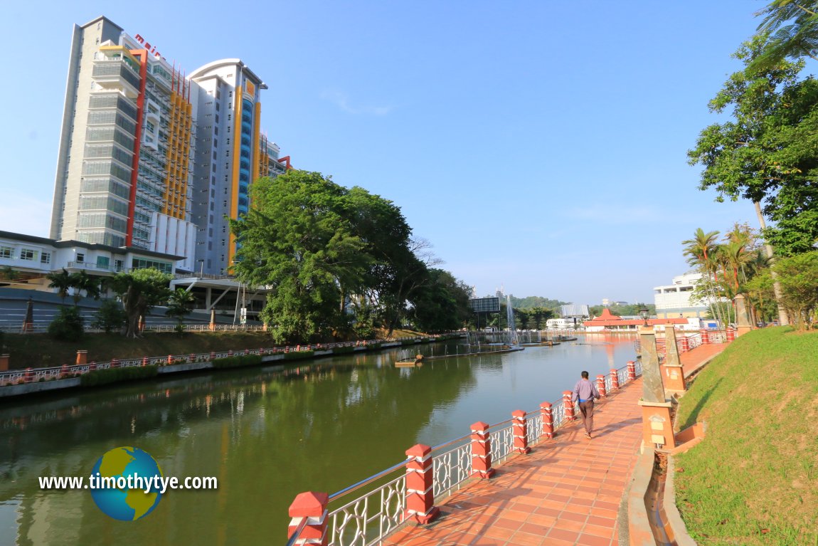 https://mdw-travel-data-us-east-1.s3.amazonaws.com/img/country/Malaysia/Seremban-Lake-Garden/img_03.jpg