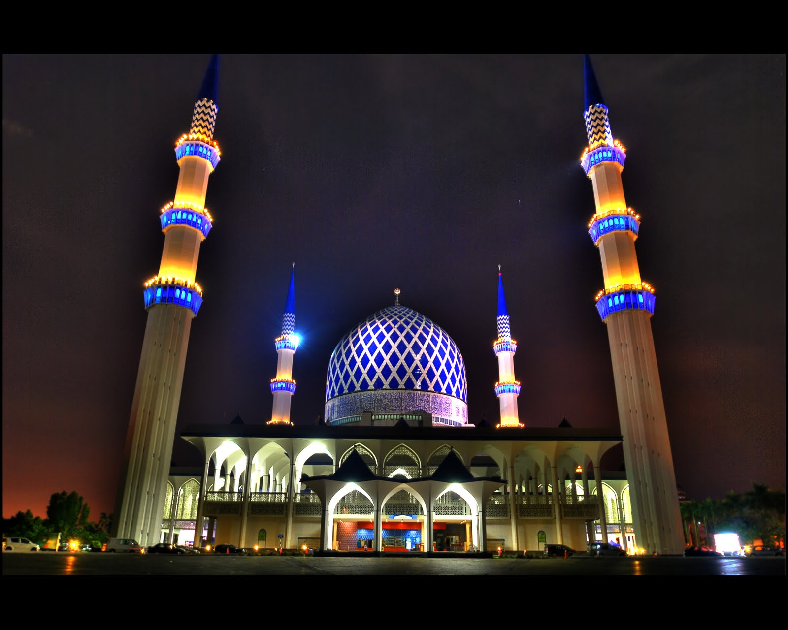 https://mdw-travel-data-us-east-1.s3.amazonaws.com/img/country/Malaysia/Shah-Alam-Gallery/img_00.jpg