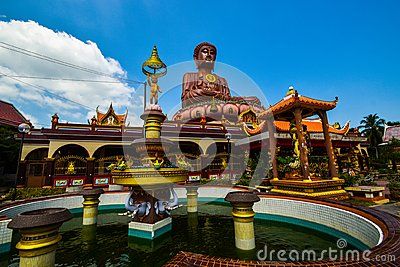 https://mdw-travel-data-us-east-1.s3.amazonaws.com/img/country/Malaysia/Sitting-Buddha-Wat-Machimmaram/img_03.jpg