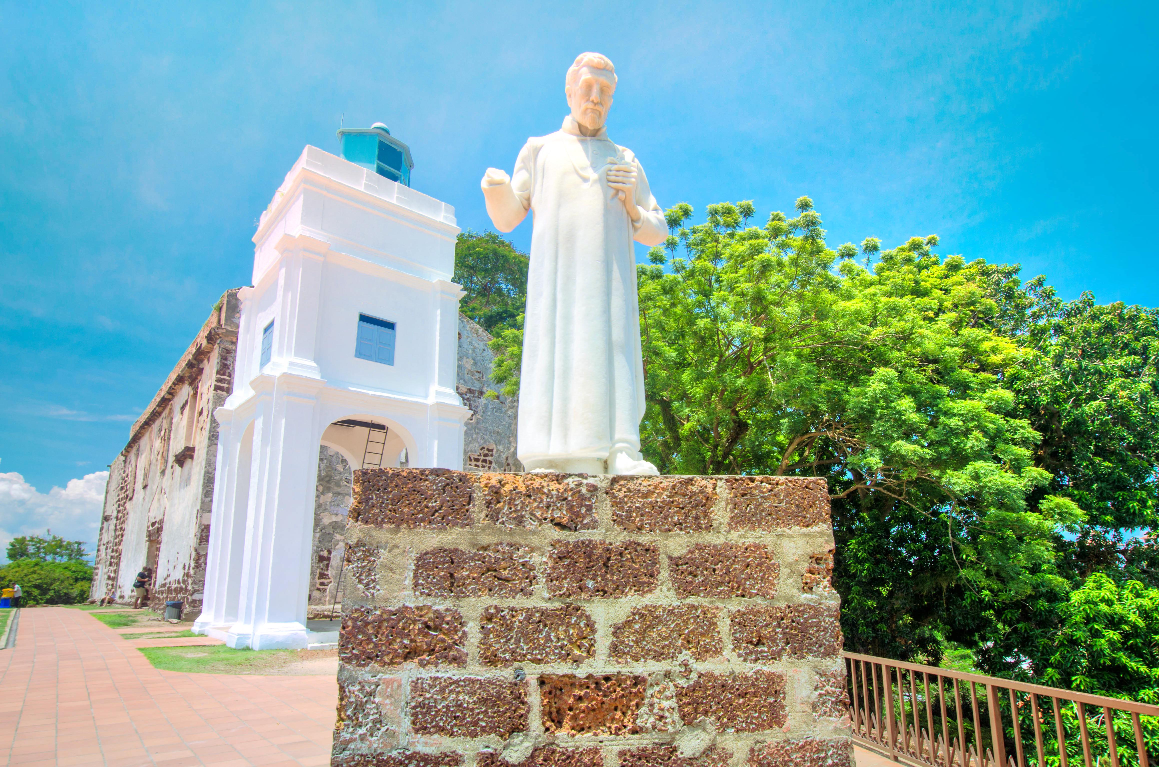 https://mdw-travel-data-us-east-1.s3.amazonaws.com/img/country/Malaysia/St-Pauls-Church/img_00.jpg