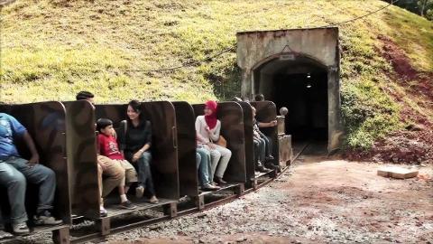 https://mdw-travel-data-us-east-1.s3.amazonaws.com/img/country/Malaysia/Sungai-Lembing-Mines/img_02.jpg
