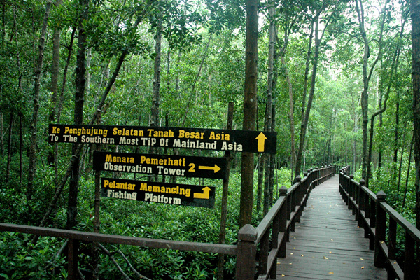 https://mdw-travel-data-us-east-1.s3.amazonaws.com/img/country/Malaysia/Tanjung-Piai-National-Park/img_01.jpg