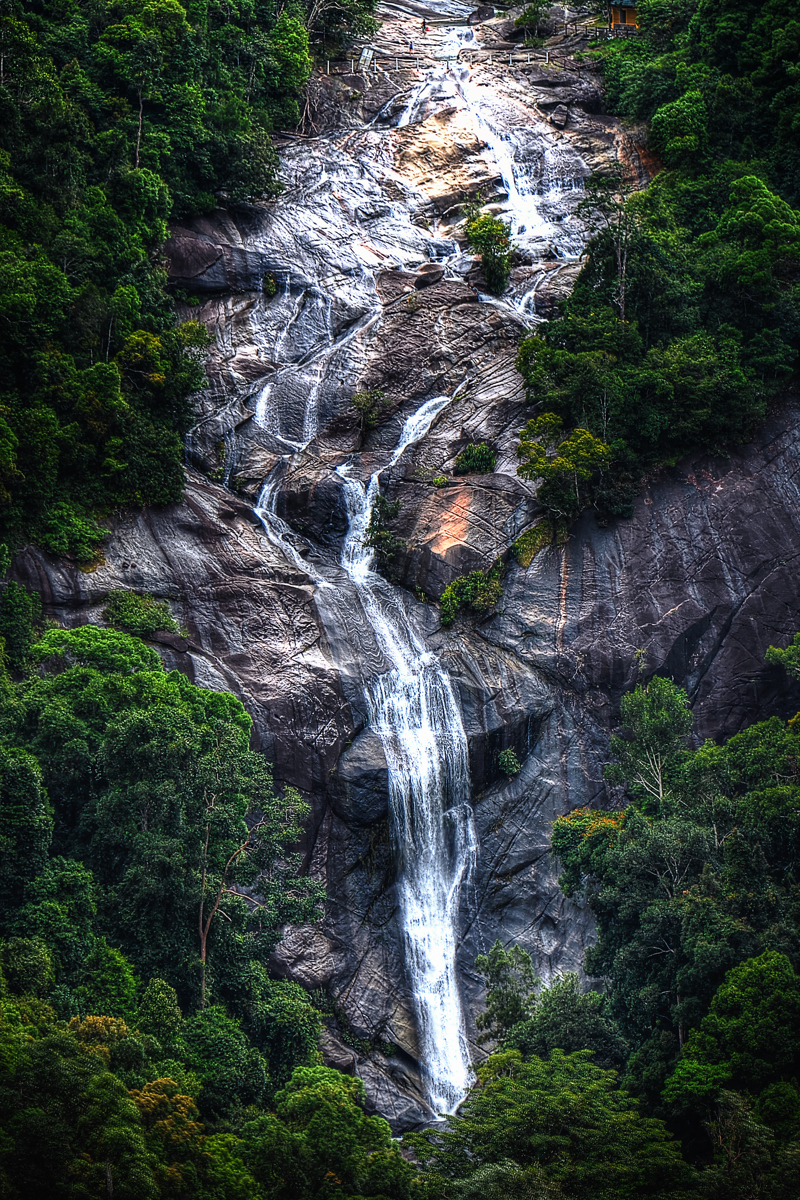 https://mdw-travel-data-us-east-1.s3.amazonaws.com/img/country/Malaysia/Telaga-Tujuh-Waterfalls/img_01.jpg