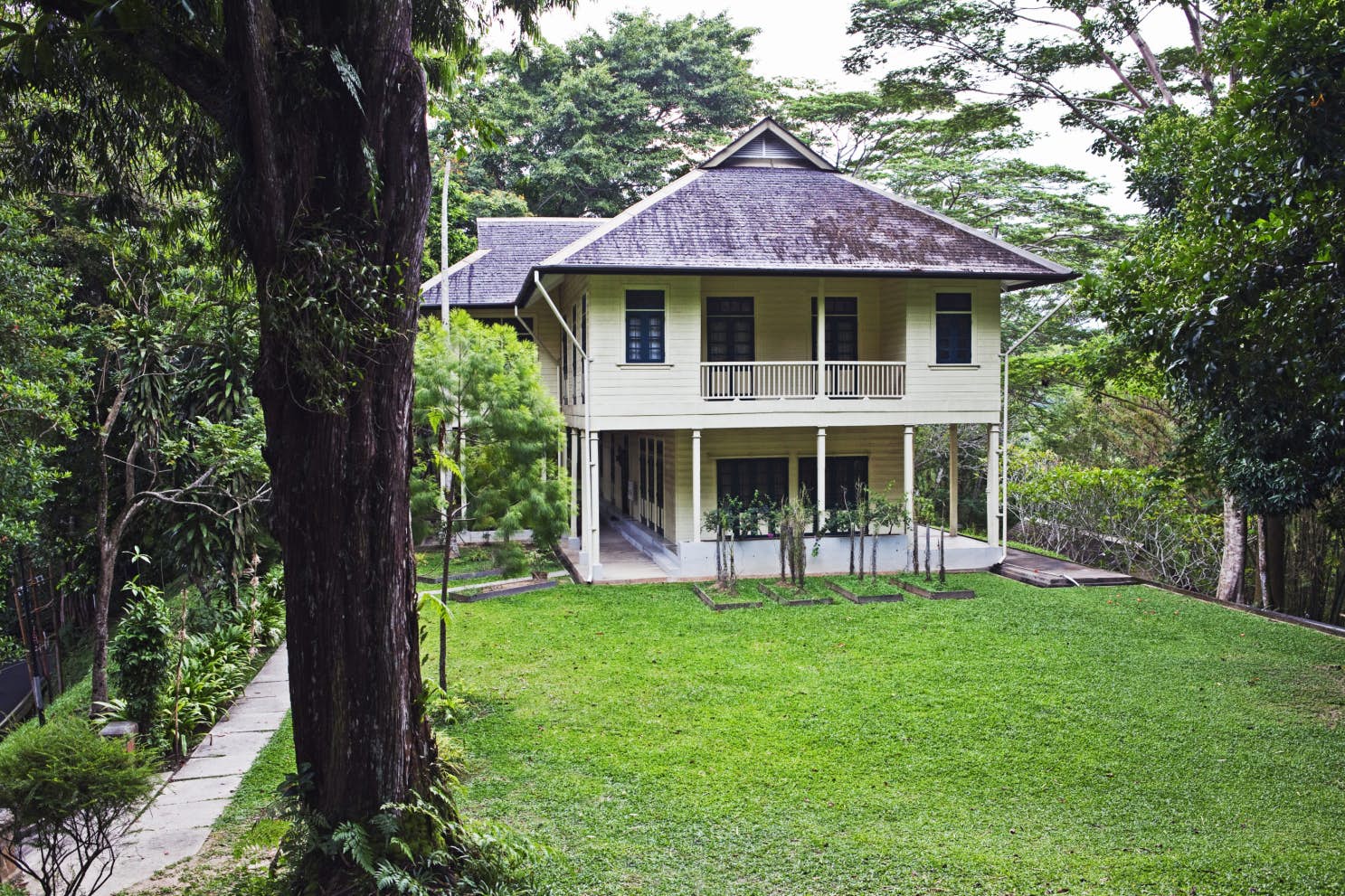 https://mdw-travel-data-us-east-1.s3.amazonaws.com/img/country/Malaysia/The-Agnes-Newton-Keith-Home/img_00.jpg