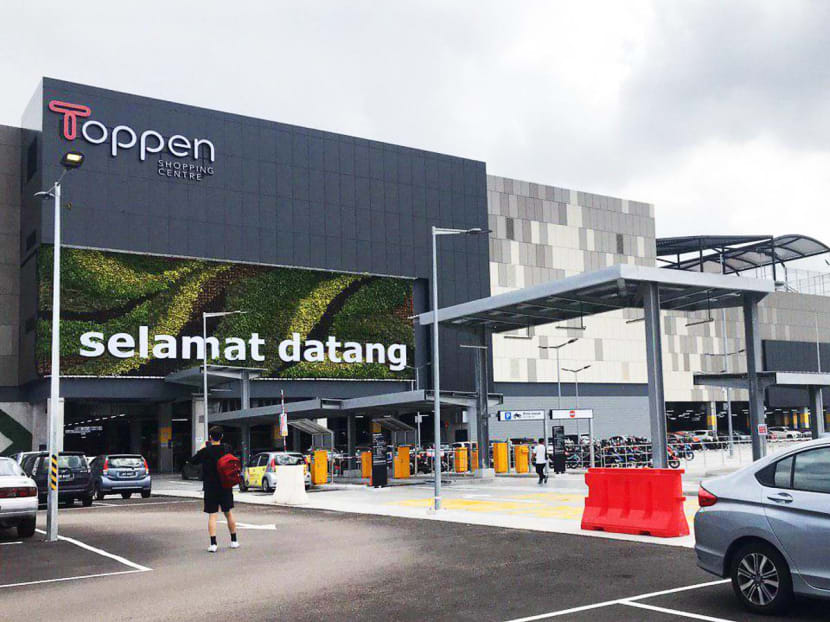 https://mdw-travel-data-us-east-1.s3.amazonaws.com/img/country/Malaysia/Toppen-Shopping-Centre/img_01.jpg