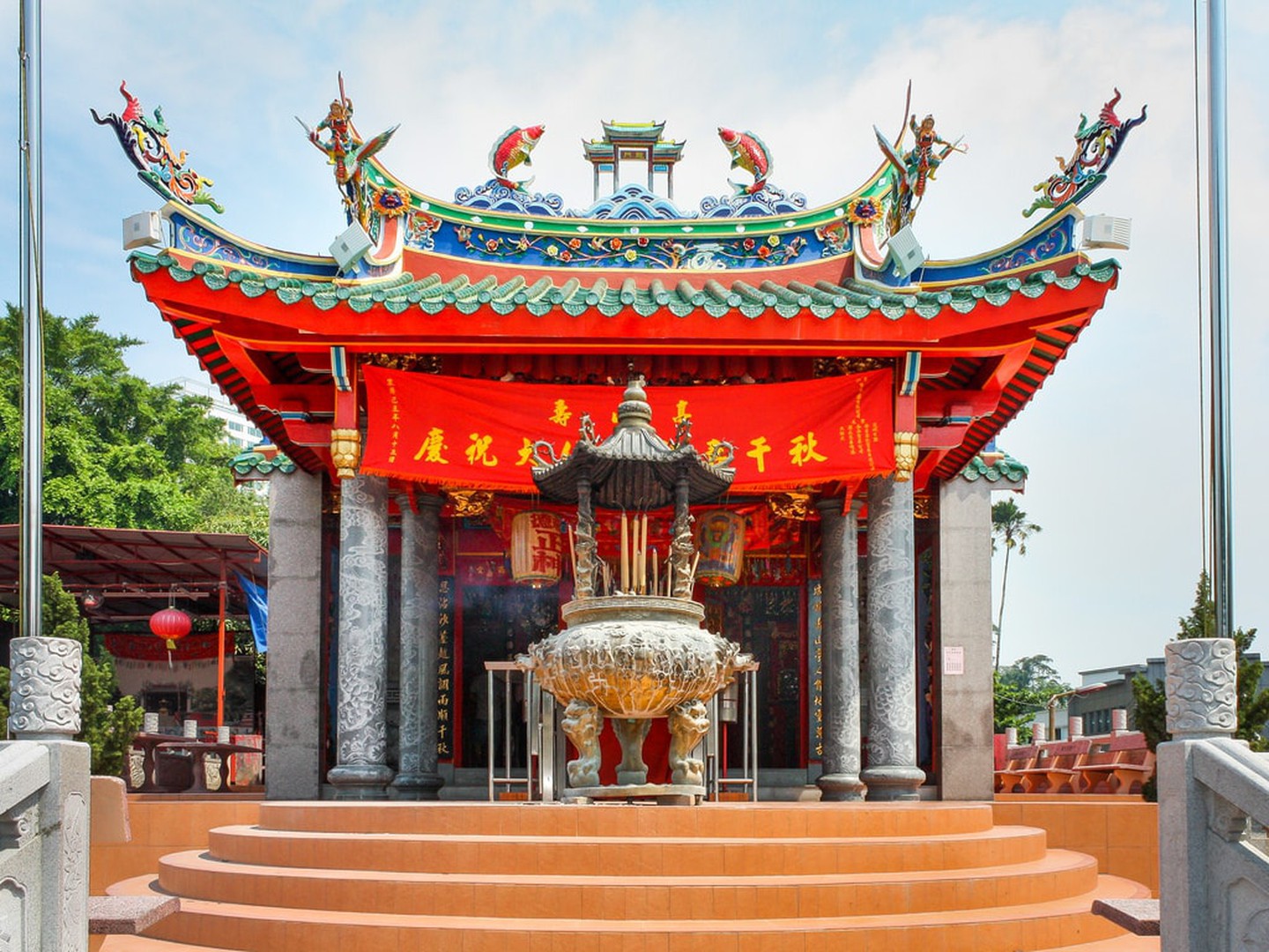 https://mdw-travel-data-us-east-1.s3.amazonaws.com/img/country/Malaysia/Tua-Pek-Kong-Temple/img_00.jpg