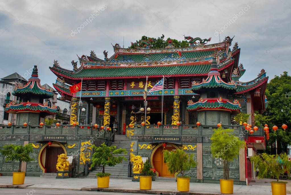 https://mdw-travel-data-us-east-1.s3.amazonaws.com/img/country/Malaysia/Tua-Pek-Kong-Temple/img_01.jpg