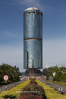 https://mdw-travel-data-us-east-1.s3.amazonaws.com/img/country/Malaysia/Tun-Mustapha-Tower/img_03.jpg