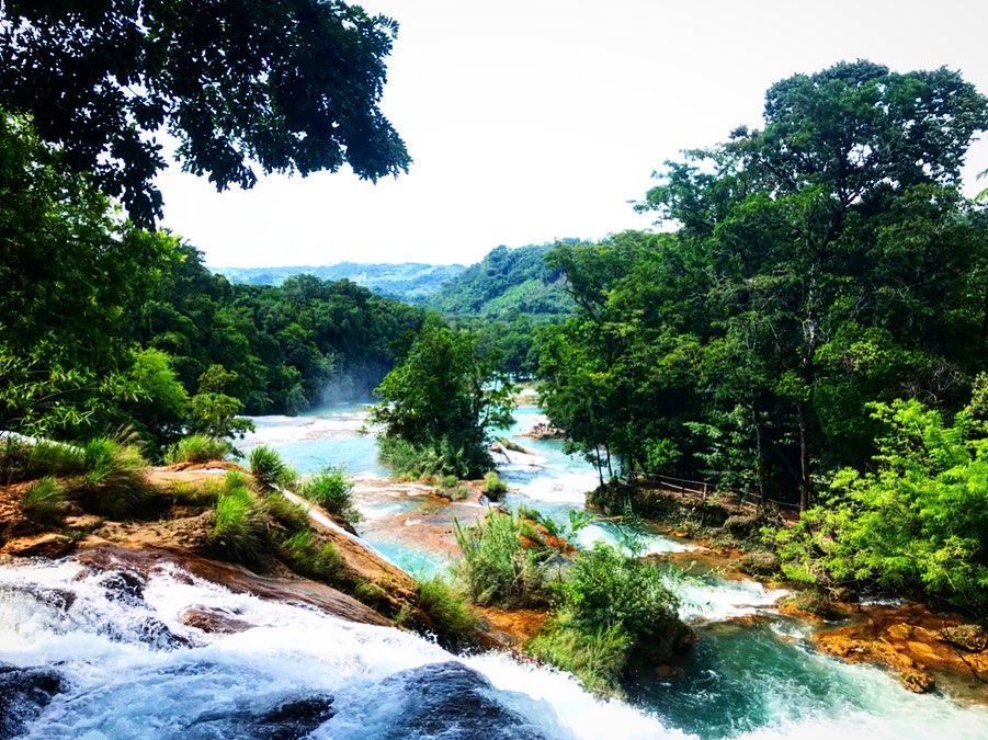 https://mdw-travel-data-us-east-1.s3.amazonaws.com/img/country/Mexico/Agua-Azul-Waterfalls/img_03.jpg