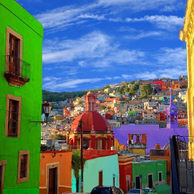 https://mdw-travel-data-us-east-1.s3.amazonaws.com/img/country/Mexico/Alhondiga-de-Granaditas/img_00.jpg