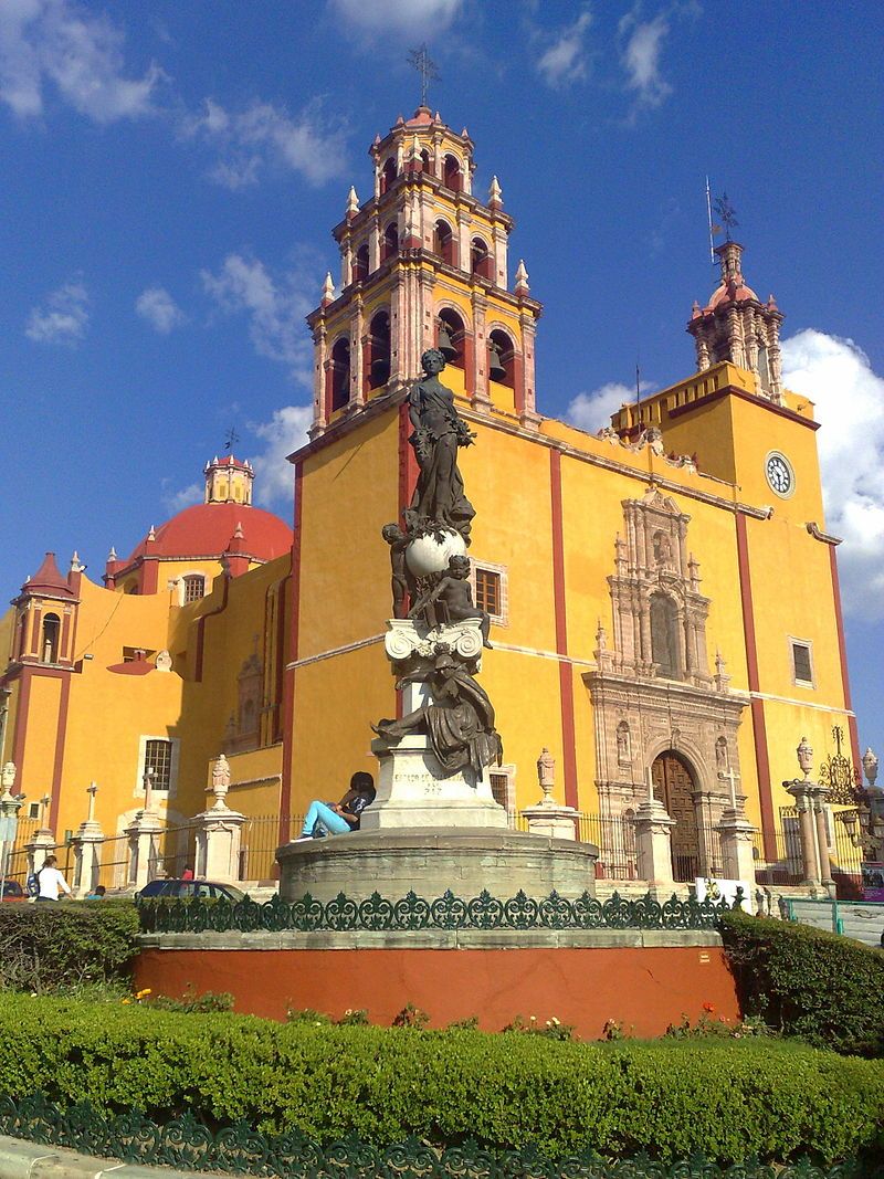 https://mdw-travel-data-us-east-1.s3.amazonaws.com/img/country/Mexico/Basilica-Colegiata-de-Nuestra-Senora-de-Guanajuato/img_01.jpg