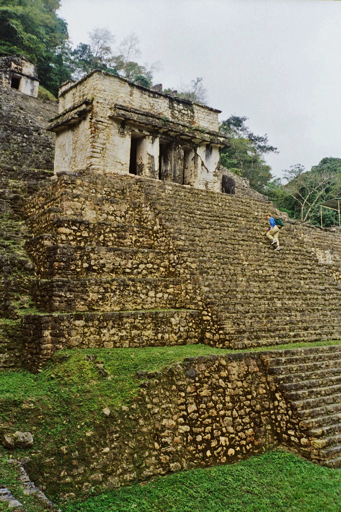 https://mdw-travel-data-us-east-1.s3.amazonaws.com/img/country/Mexico/Bonampak-Archaeological-Zone/img_03.jpg