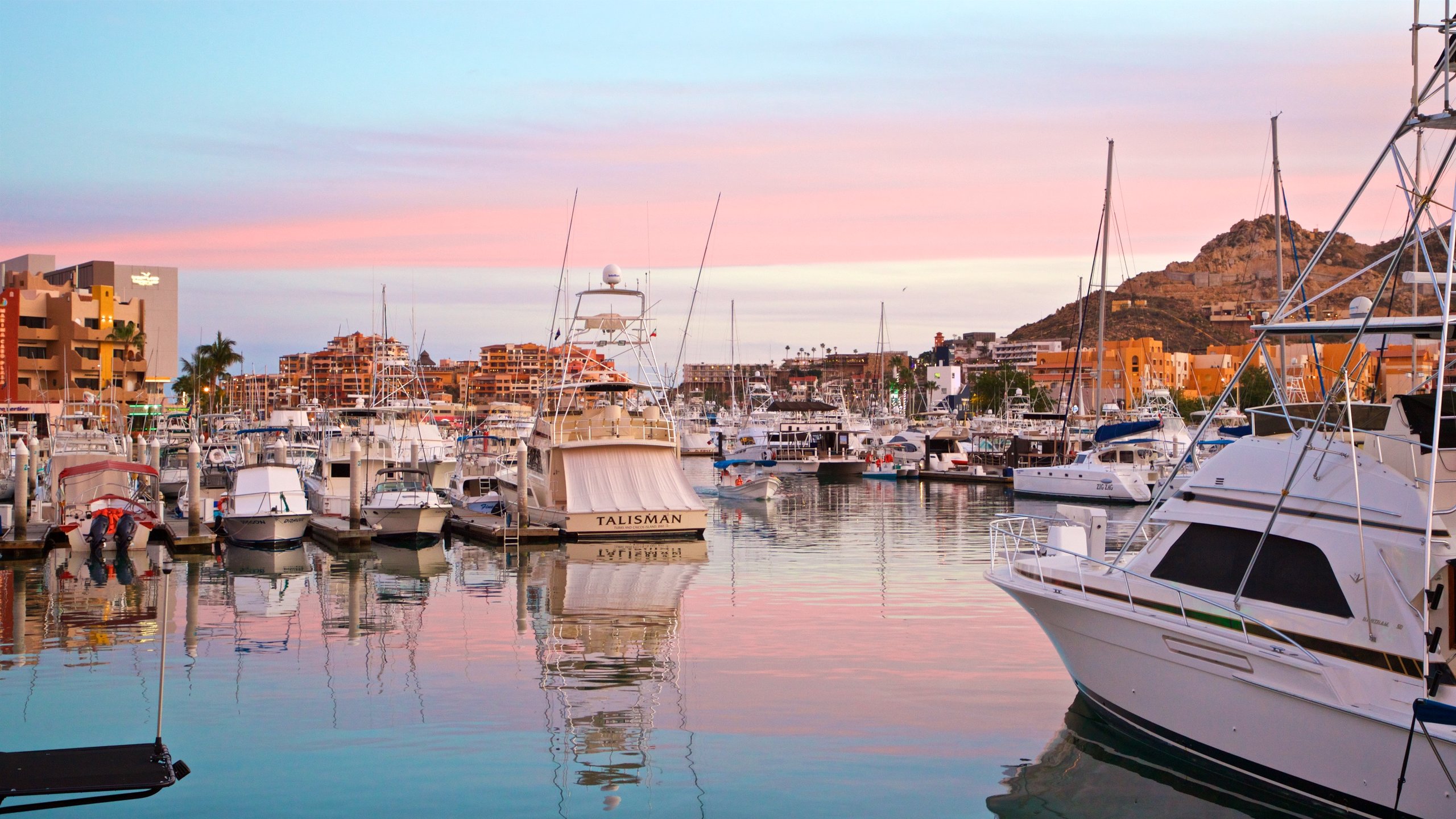 https://mdw-travel-data-us-east-1.s3.amazonaws.com/img/country/Mexico/Cabo-San-Lucas-Marina/img_02.jpg