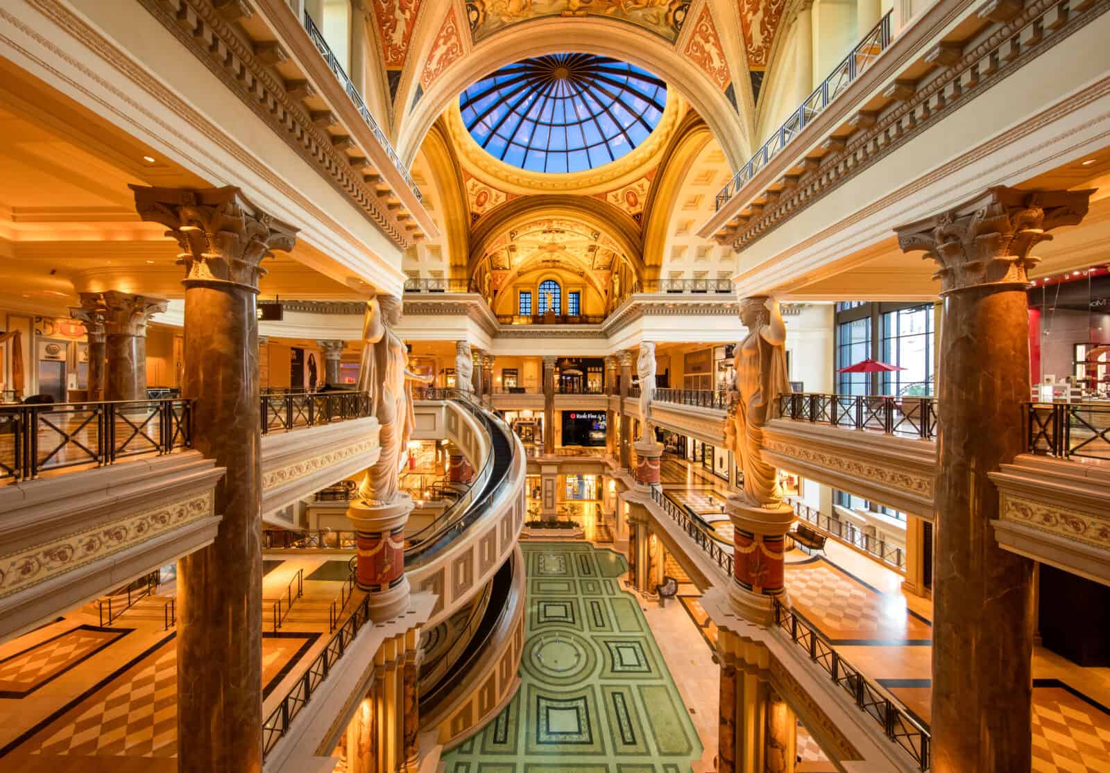 https://mdw-travel-data-us-east-1.s3.amazonaws.com/img/country/Mexico/Caesars-Casino/img_01.jpg