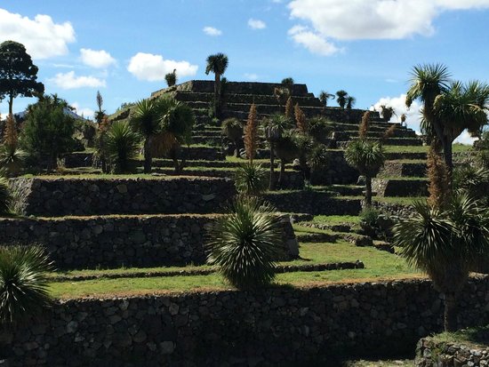https://mdw-travel-data-us-east-1.s3.amazonaws.com/img/country/Mexico/Cantona-Archaeological-Ruins/img_02.jpg