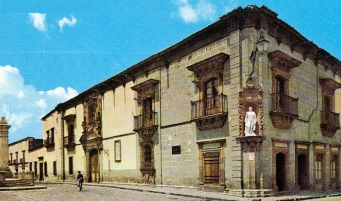 https://mdw-travel-data-us-east-1.s3.amazonaws.com/img/country/Mexico/Casa-de-Ignacio-Allende-Museo-Historico-de-San-Miguel-de-Allende/img_00.jpg