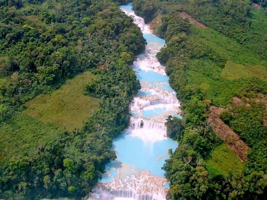 https://mdw-travel-data-us-east-1.s3.amazonaws.com/img/country/Mexico/Cascada-El-Agua-Azul-Waterfall/img_03.jpg