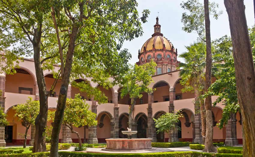 https://mdw-travel-data-us-east-1.s3.amazonaws.com/img/country/Mexico/Centro-Cultural-Ignacio-Ramirez-El-Nigromante-Bellas-Artes/img_00.jpg