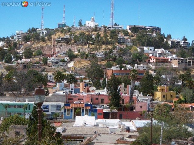 https://mdw-travel-data-us-east-1.s3.amazonaws.com/img/country/Mexico/Cerro-de-los-Remedios/img_01.jpg