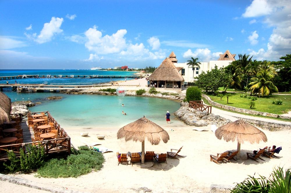https://mdw-travel-data-us-east-1.s3.amazonaws.com/img/country/Mexico/Chankanaab-Beach-Adventure-Park/img_00.jpg