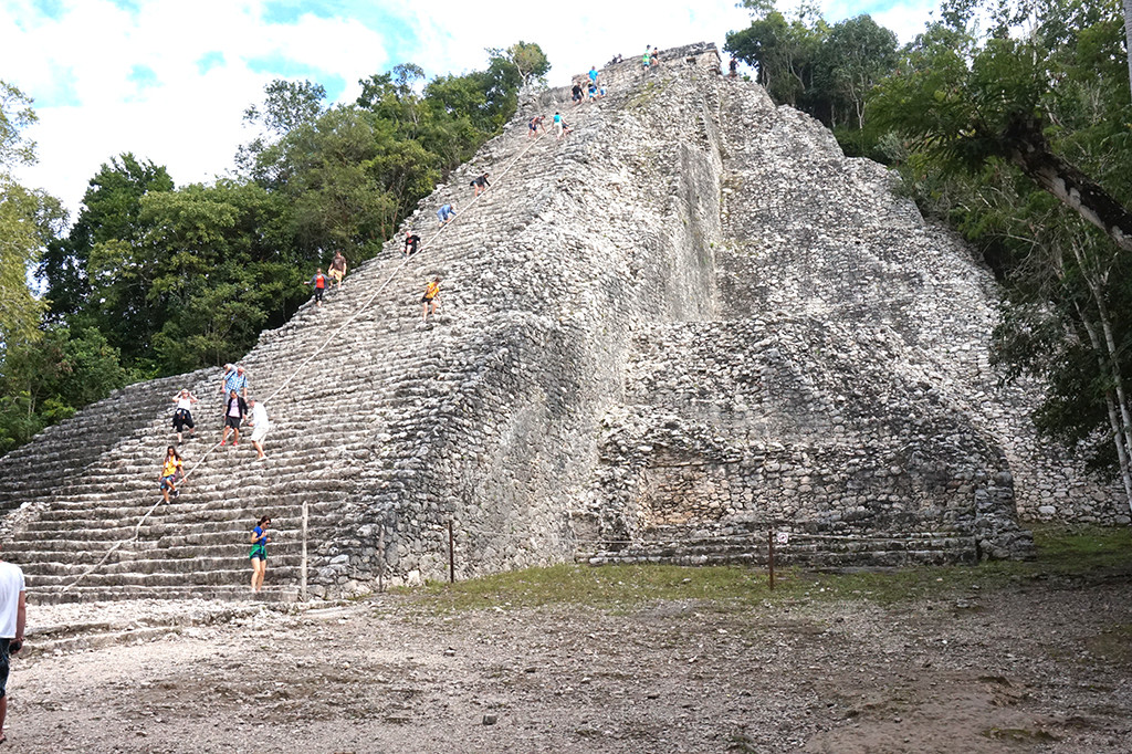 https://mdw-travel-data-us-east-1.s3.amazonaws.com/img/country/Mexico/Coba/img_03.jpg