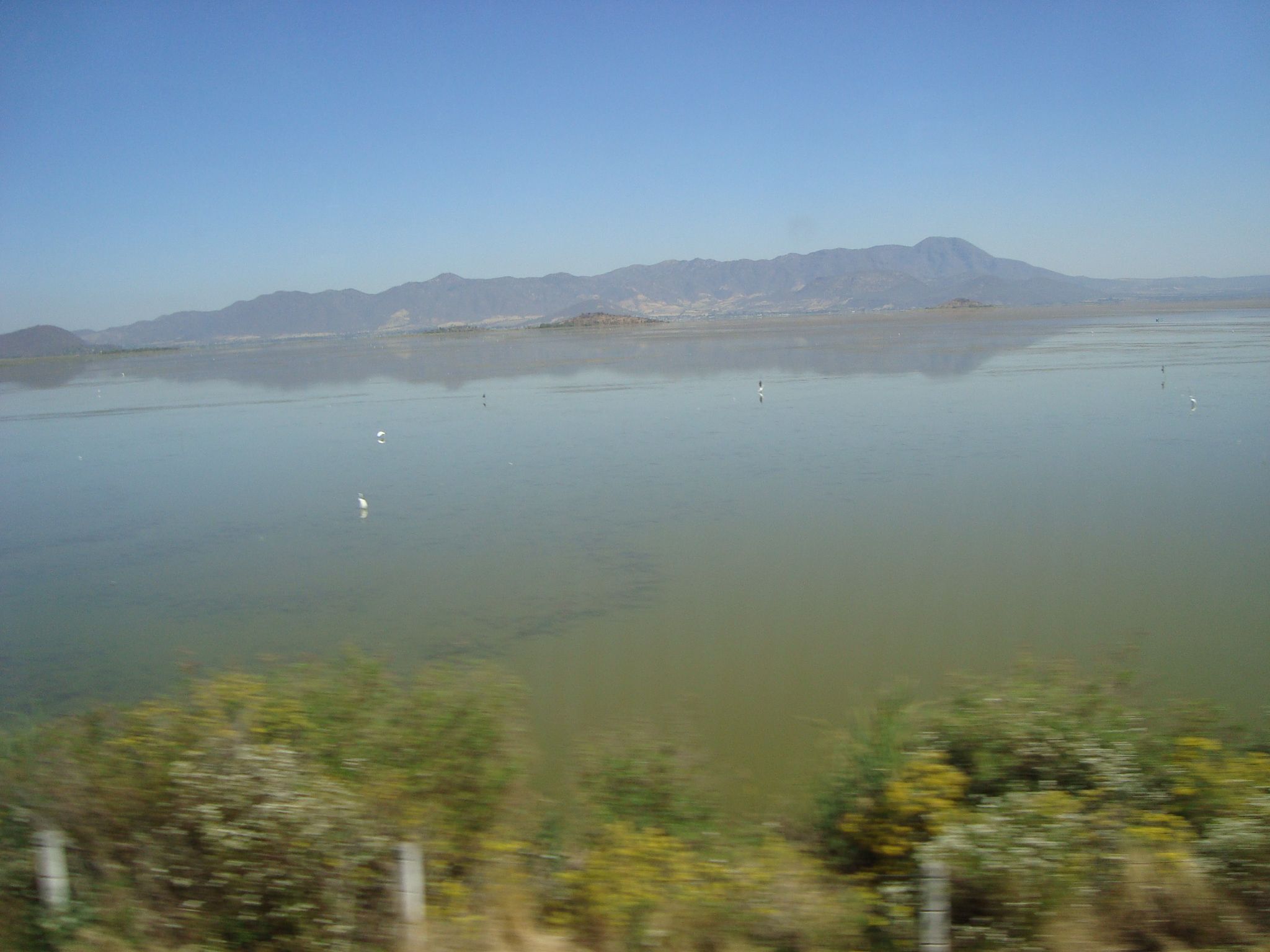 https://mdw-travel-data-us-east-1.s3.amazonaws.com/img/country/Mexico/Cuitzeo-Lake/img_02.jpg