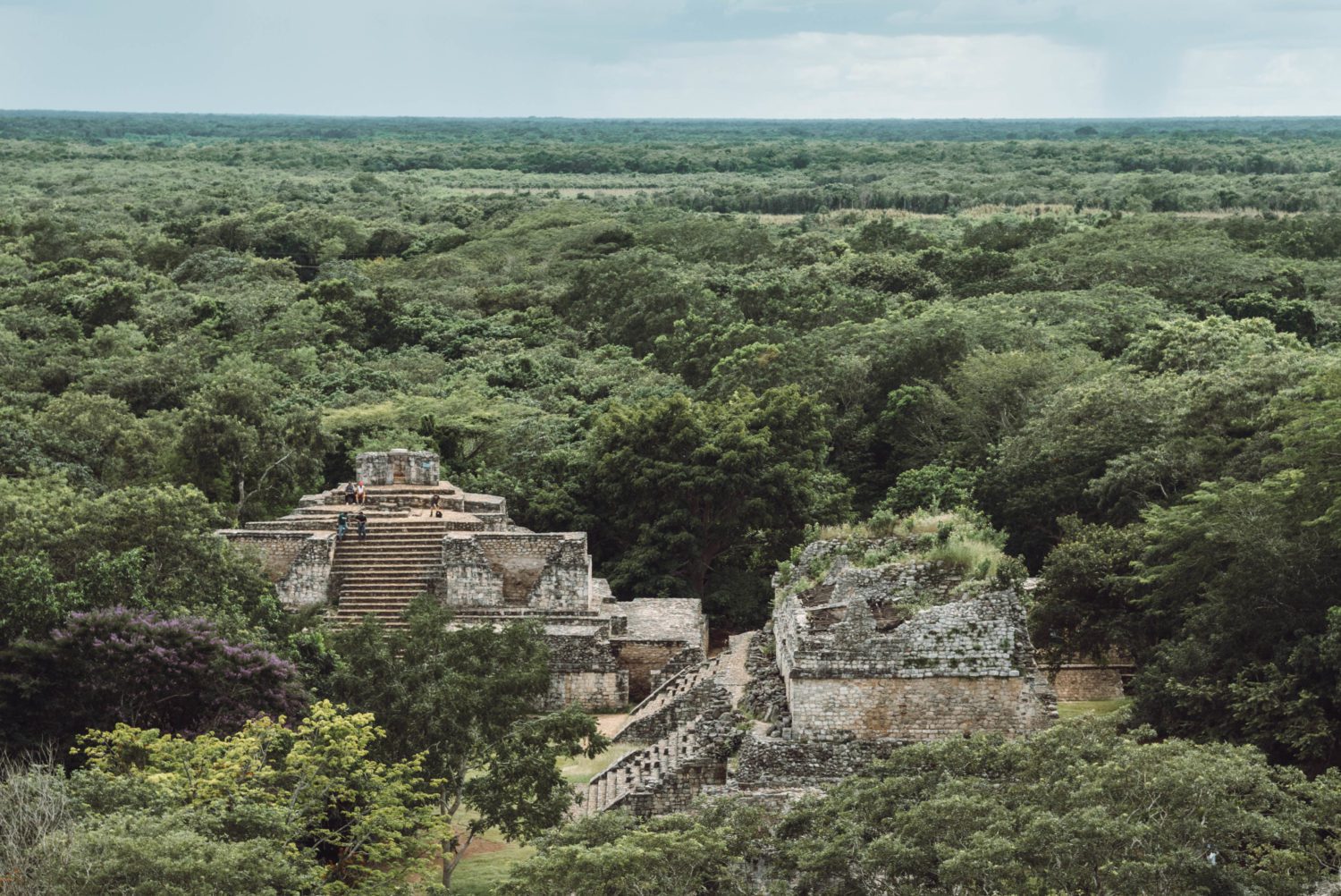 https://mdw-travel-data-us-east-1.s3.amazonaws.com/img/country/Mexico/Ek-Balam/img_03.jpg