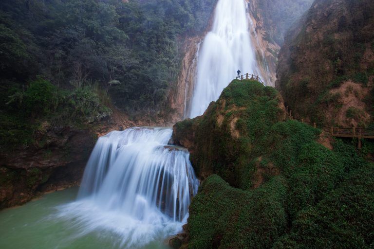https://mdw-travel-data-us-east-1.s3.amazonaws.com/img/country/Mexico/El-Chiflon-Waterfalls/img_01.jpg
