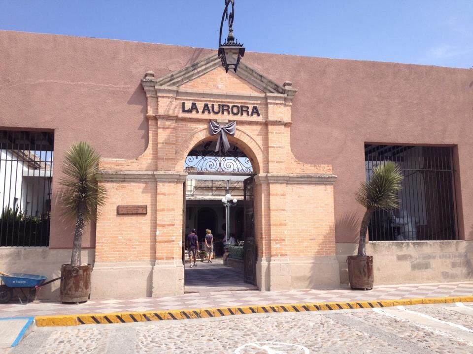 https://mdw-travel-data-us-east-1.s3.amazonaws.com/img/country/Mexico/Fabrica-La-Aurora/img_01.jpg
