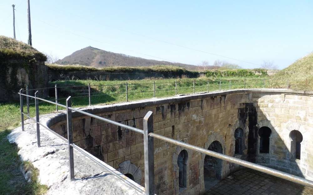https://mdw-travel-data-us-east-1.s3.amazonaws.com/img/country/Mexico/Guadalupe-Fort/img_01.jpg