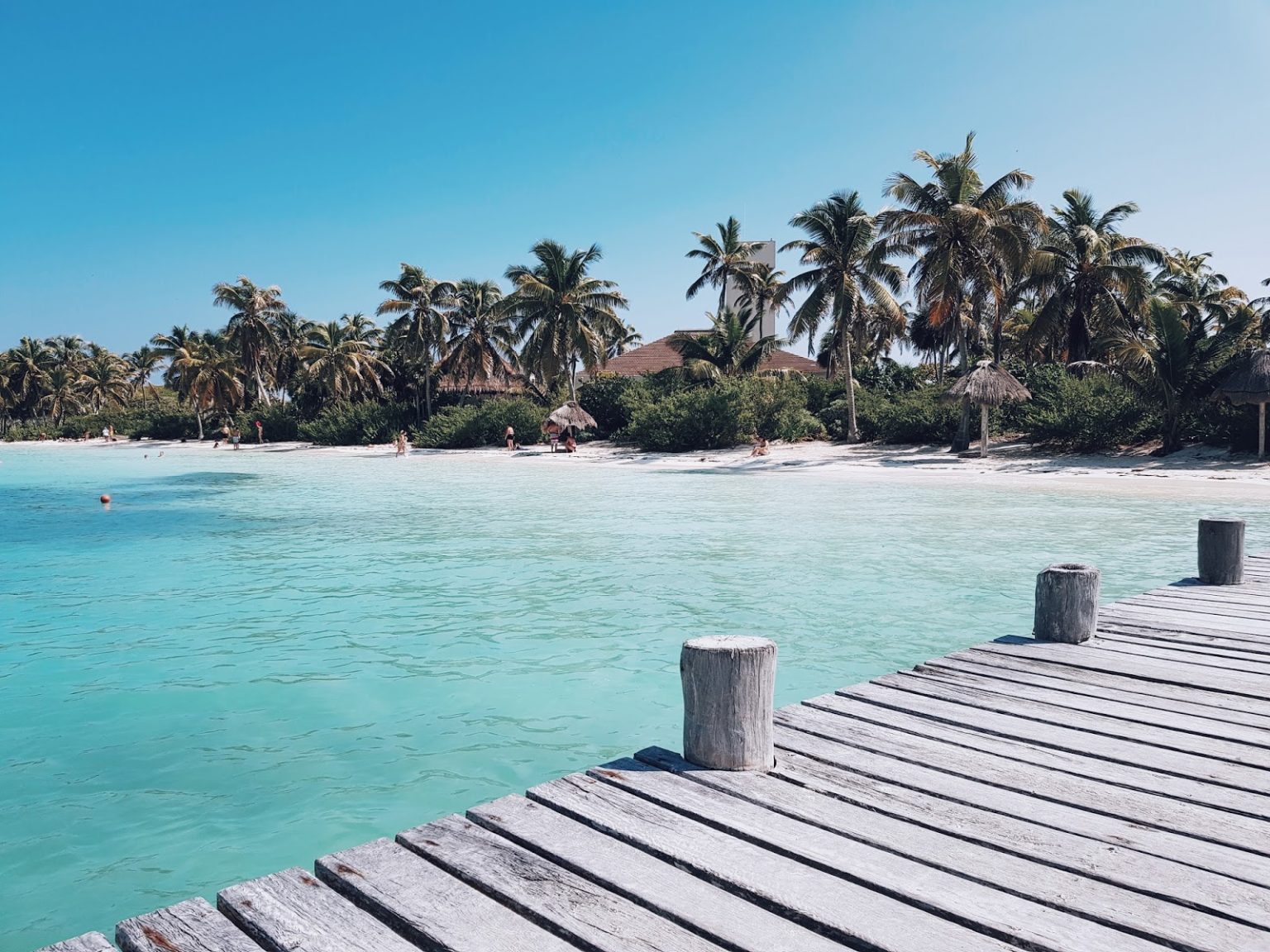 https://mdw-travel-data-us-east-1.s3.amazonaws.com/img/country/Mexico/Isla-Contoy/img_02.jpg