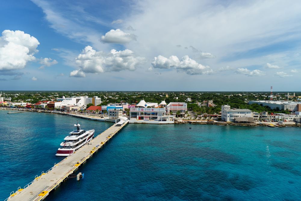 https://mdw-travel-data-us-east-1.s3.amazonaws.com/img/country/Mexico/Isla-Cozumel/img_03.jpg