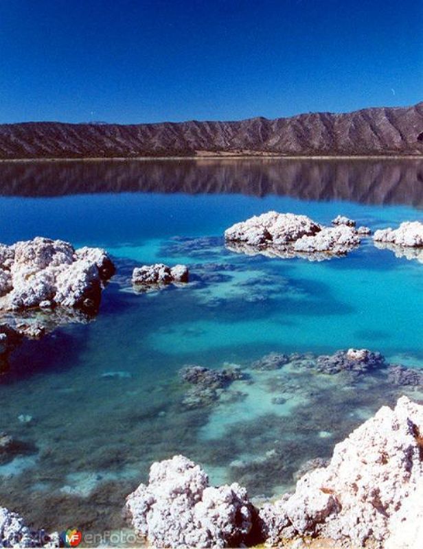 https://mdw-travel-data-us-east-1.s3.amazonaws.com/img/country/Mexico/Laguna-de-Alchichica/img_03.jpg
