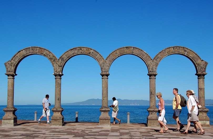https://mdw-travel-data-us-east-1.s3.amazonaws.com/img/country/Mexico/Malecon/img_00.jpg