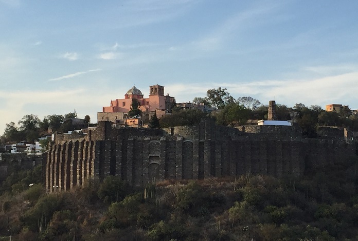 https://mdw-travel-data-us-east-1.s3.amazonaws.com/img/country/Mexico/Mina-De-Rayas/img_02.jpg