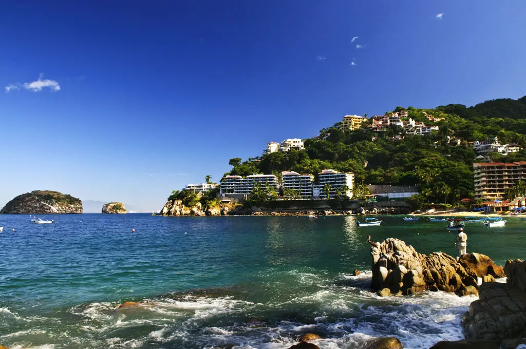 https://mdw-travel-data-us-east-1.s3.amazonaws.com/img/country/Mexico/Mismaloya-Beach/img_00.jpg