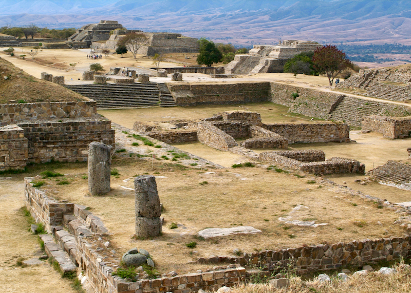 https://mdw-travel-data-us-east-1.s3.amazonaws.com/img/country/Mexico/Monte-Alban/img_01.jpg