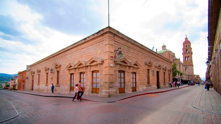 https://mdw-travel-data-us-east-1.s3.amazonaws.com/img/country/Mexico/Museo-Casa-Natal-de-Morelos/img_00.jpg