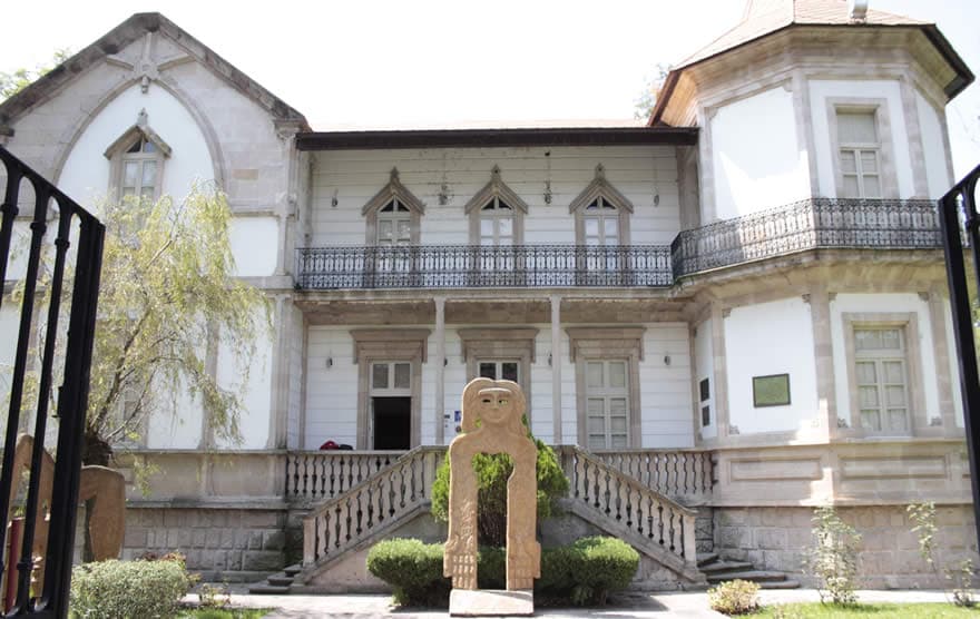 https://mdw-travel-data-us-east-1.s3.amazonaws.com/img/country/Mexico/Museo-de-Arte-Contemporaneo-Alfredo-Zalce/img_01.jpg